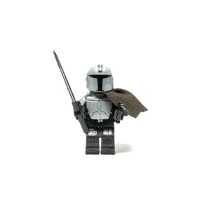 Dark Saber Din Djarin Mini-Fig