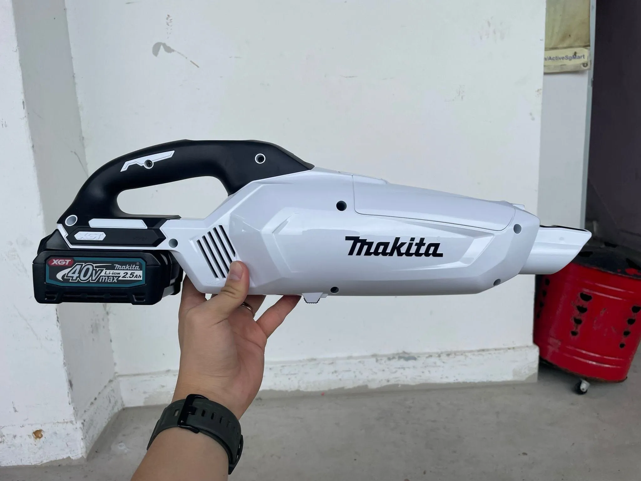 MAKITA CL002G 125W Cordless Cleaner With Fast Charger (DC40RC), 2.5Ah Battery (BL4025) | Model: M-CL002GD11