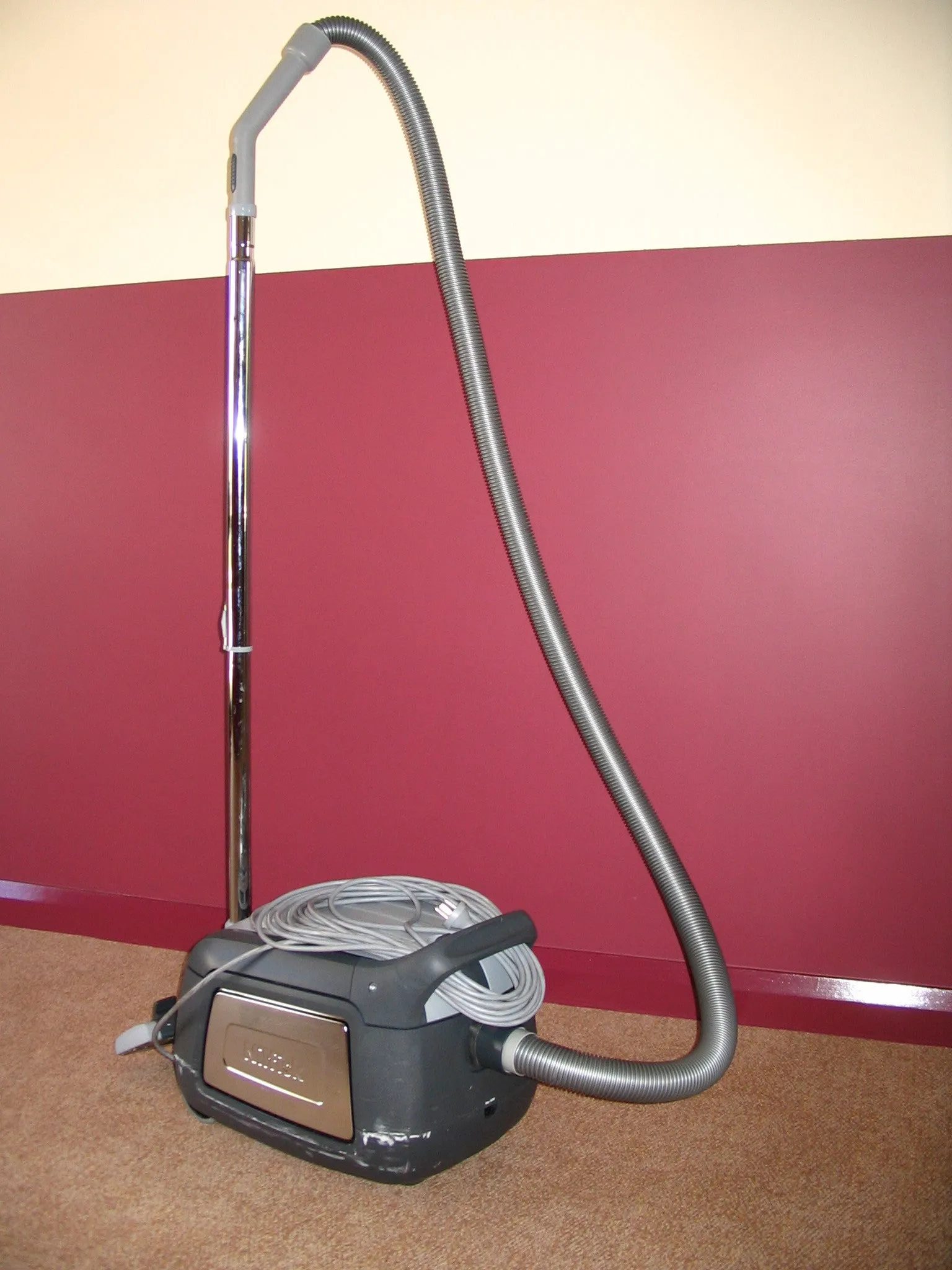 Nilfisk HDS2000 and Bacuum Commercial Vacuum Cleaner Powerhead Electric Cord